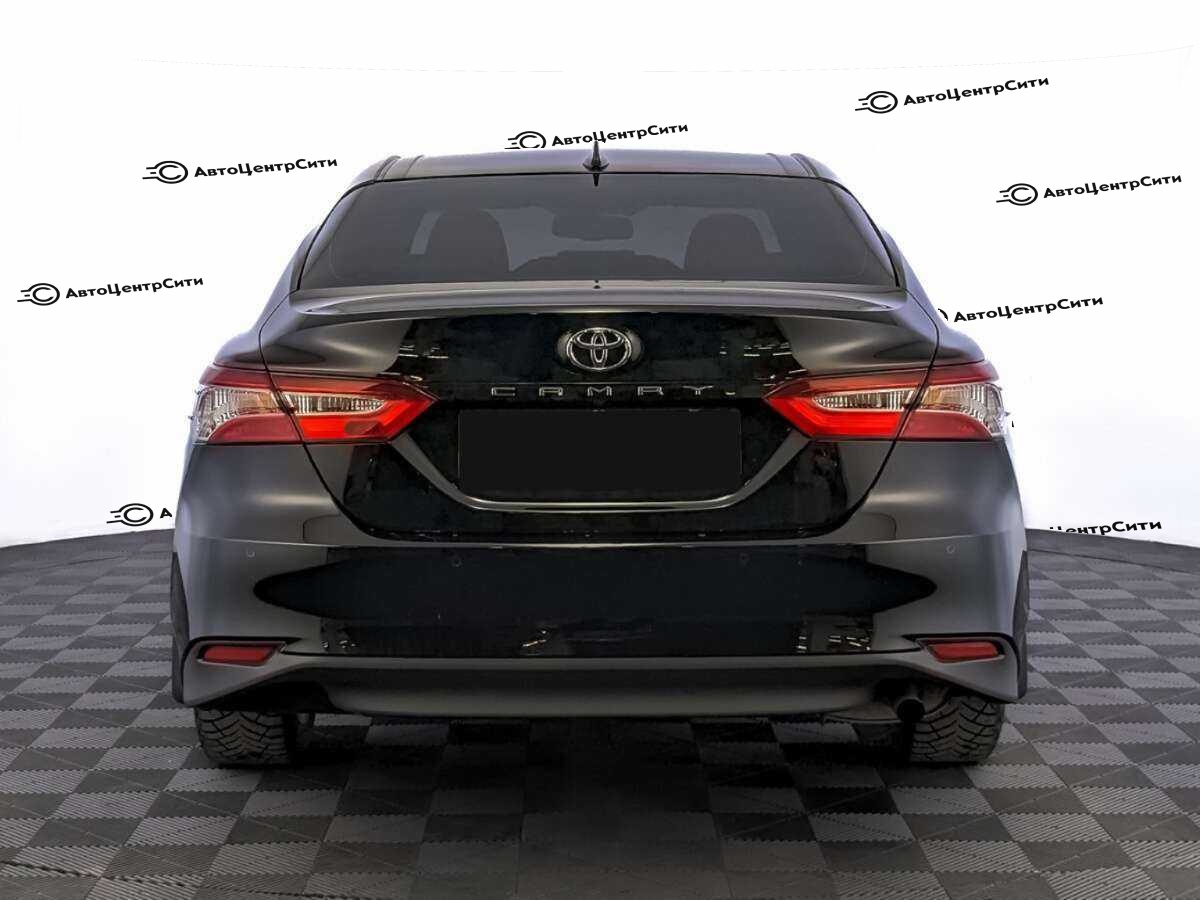 Toyota Camry с пробегом — 2022 год. Фото: #5