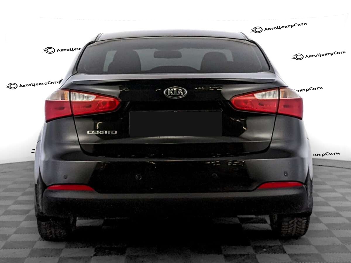 Kia Cerato с пробегом — 2015 год. Фото: #5