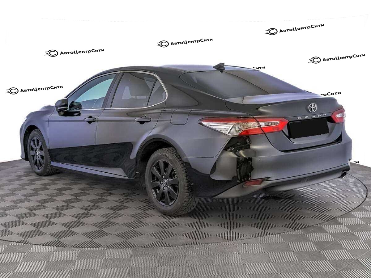 Toyota Camry с пробегом — 2019 год. Фото: #6