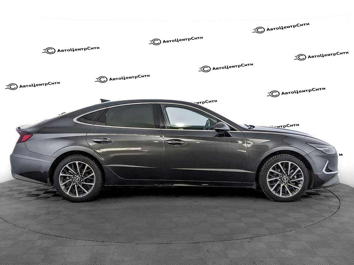 Hyundai Sonata с пробегом — 2022 год. Фото: #3