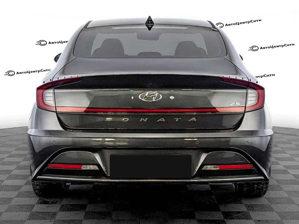 Hyundai Sonata с пробегом — 2022 год. Фото: #5