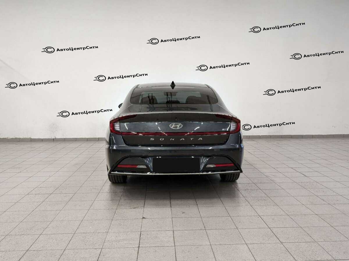 Hyundai Sonata с пробегом — 2022 год. Фото: #5