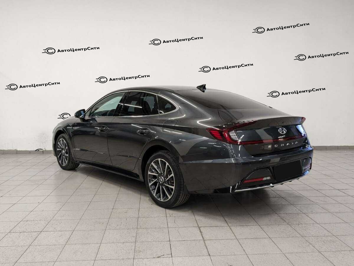 Hyundai Sonata с пробегом — 2022 год. Фото: #6