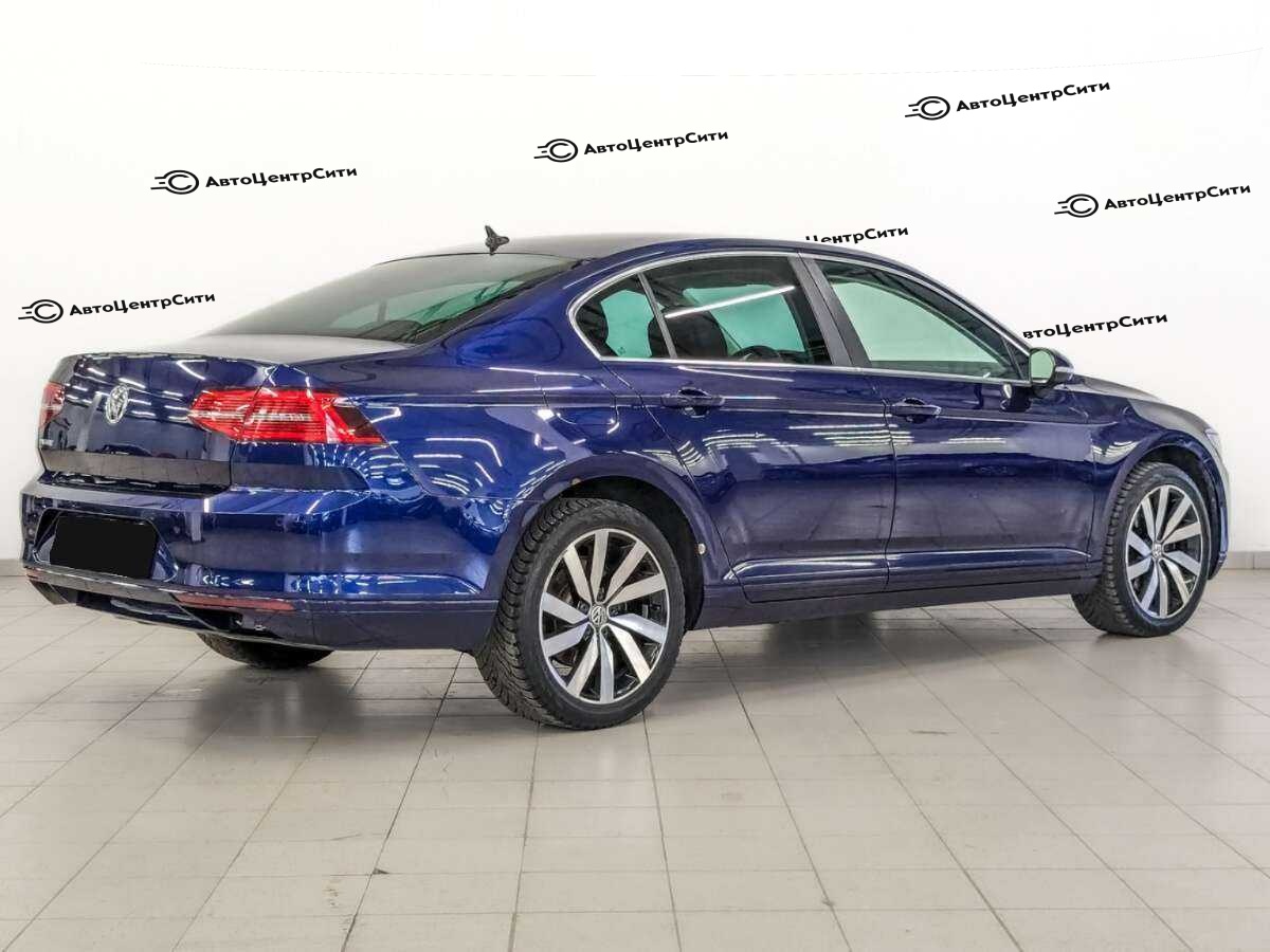 Volkswagen Passat с пробегом — 2019 год. Фото: #4