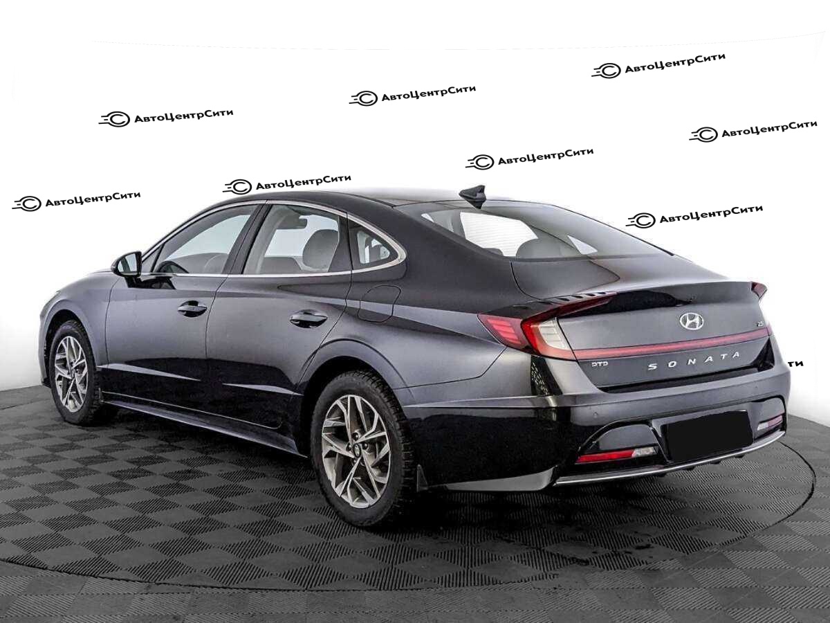 Hyundai Sonata с пробегом — 2021 год. Фото: #6