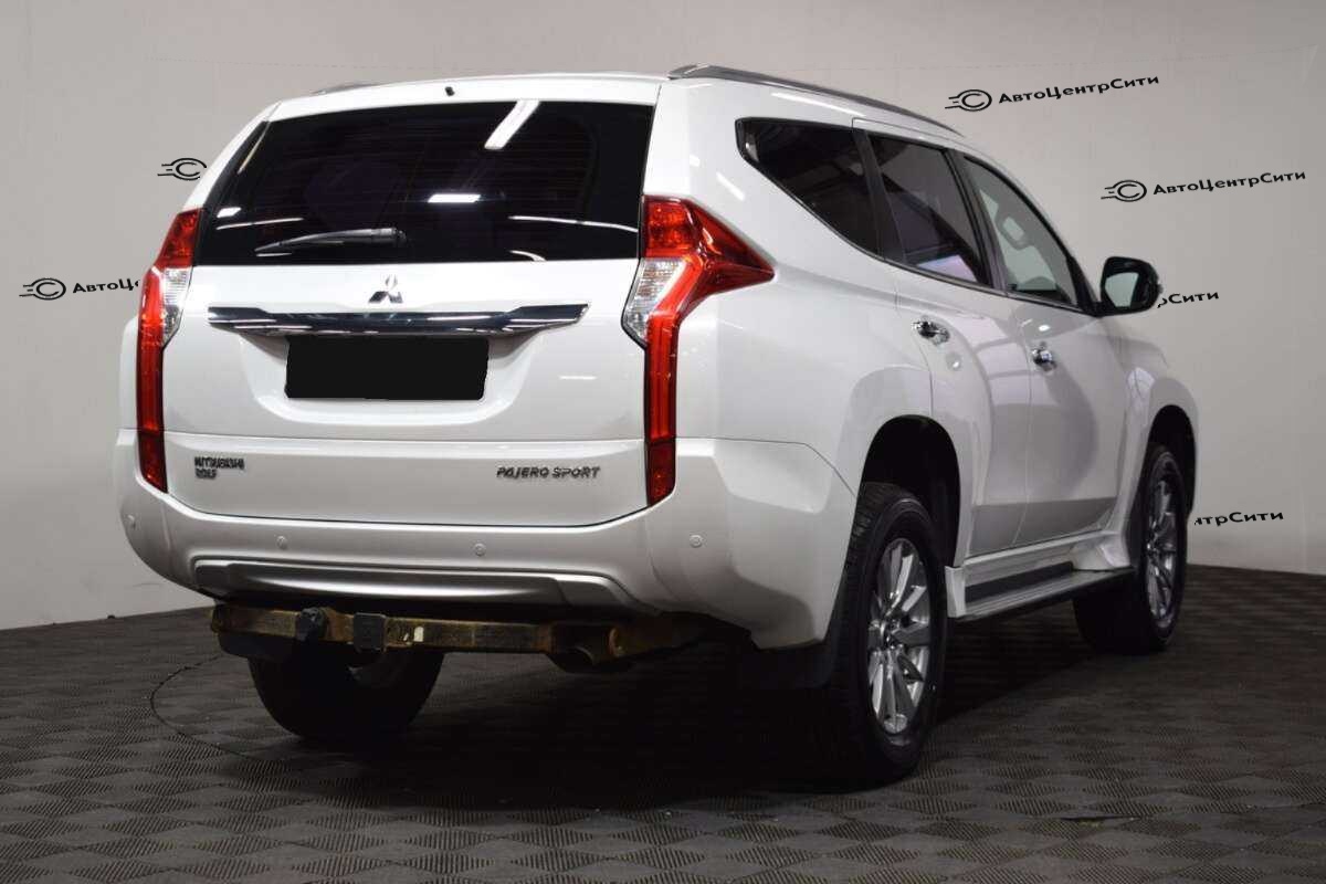 Mitsubishi Pajero Sport с пробегом — 2019 год. Фото: #3