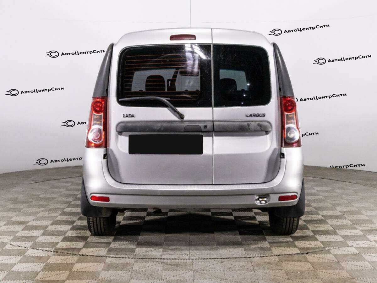 Lada (ВАЗ) Largus с пробегом — 2015 год. Фото: #5