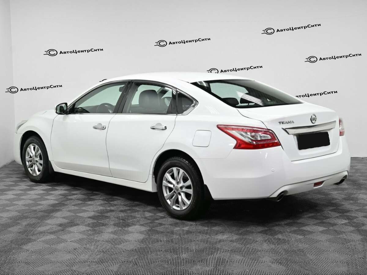 Nissan Teana с пробегом — 2014 год. Фото: #3