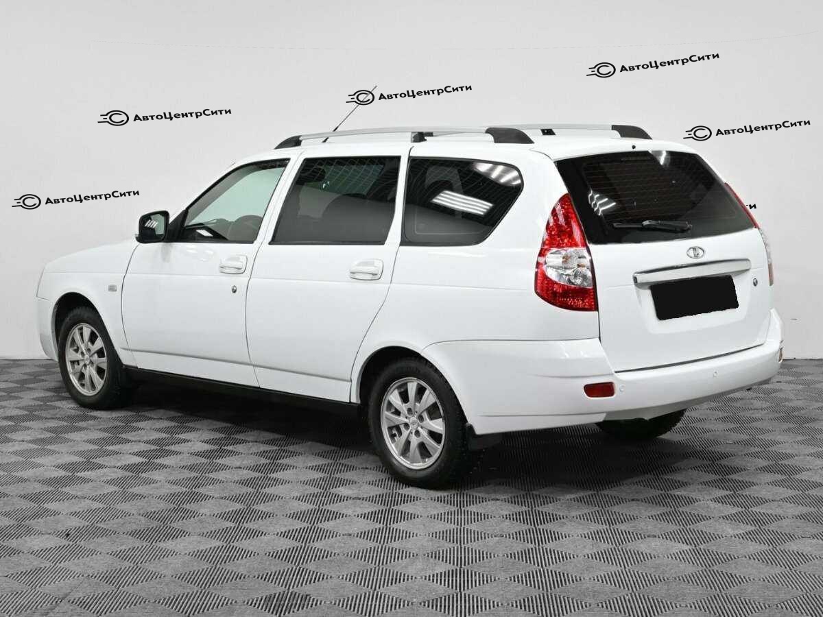 Lada (ВАЗ) Priora с пробегом — 2014 год. Фото: #3