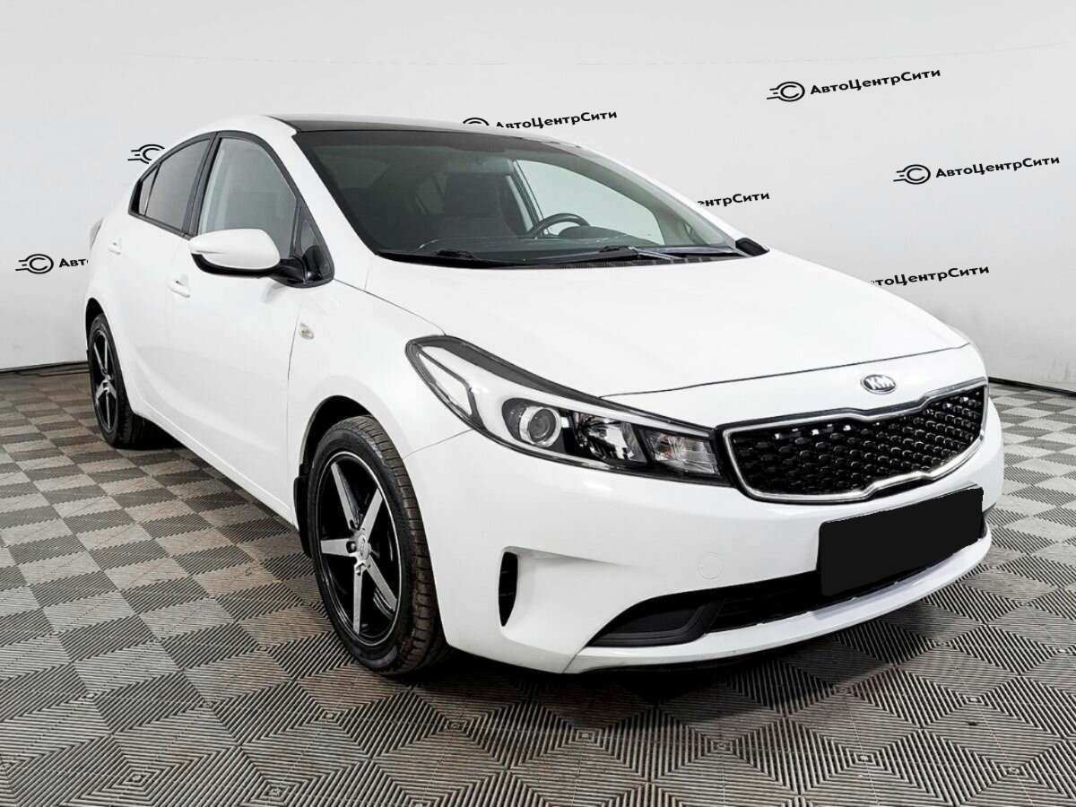Kia Cerato с пробегом — 2017 год. Фото: #2