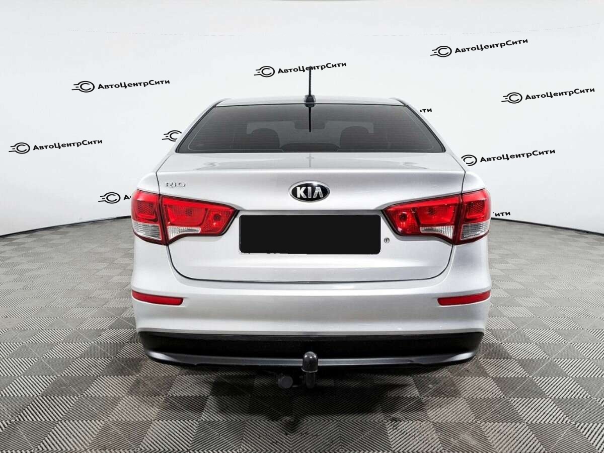 Kia Rio с пробегом — 2017 год. Фото: #4
