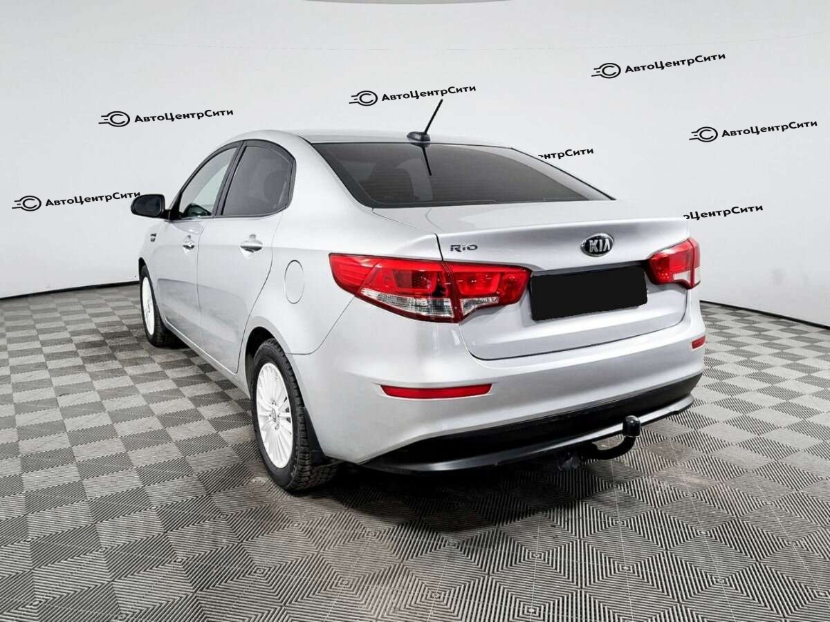 Kia Rio с пробегом — 2017 год. Фото: #5