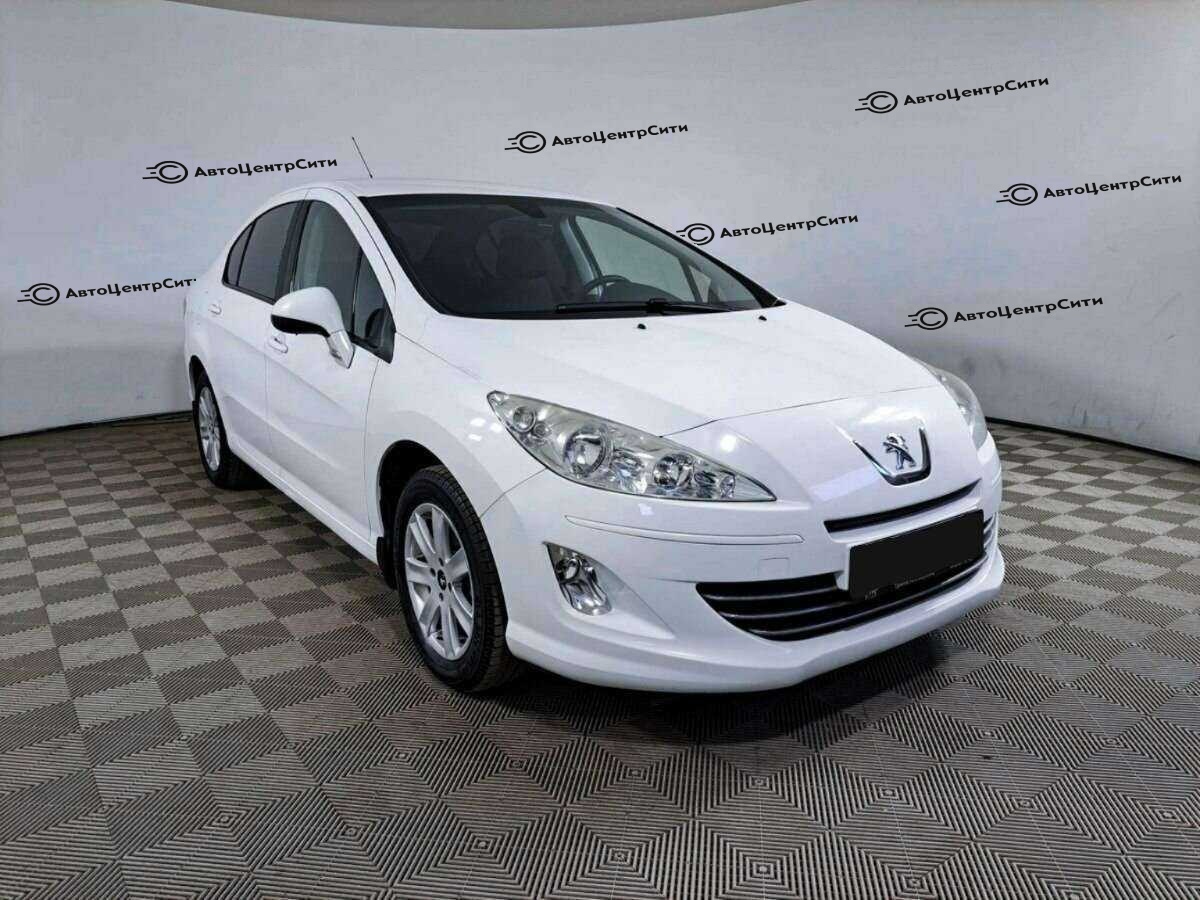 Peugeot 408 с пробегом — 2013 год. Фото: #2