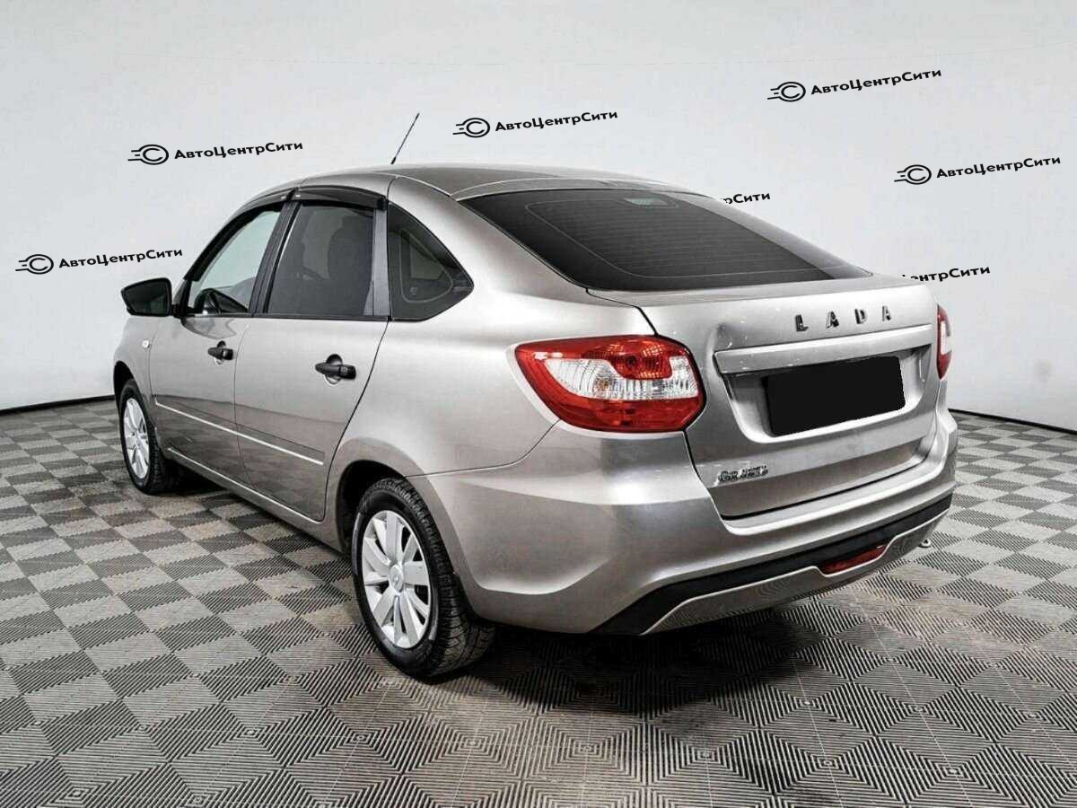 Lada (ВАЗ) Granta с пробегом — 2020 год. Фото: #4