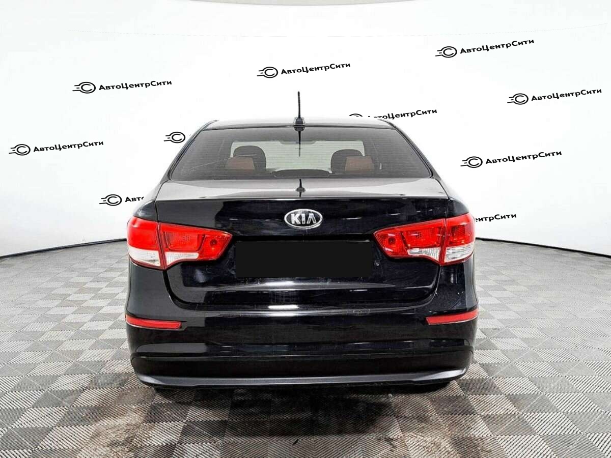 Kia Rio с пробегом — 2016 год. Фото: #4