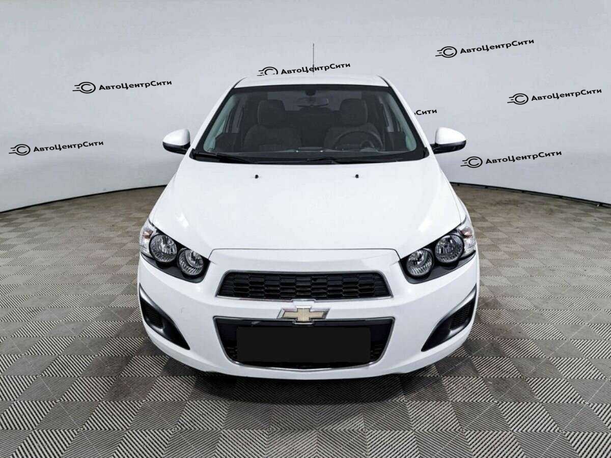 Chevrolet Aveo с пробегом — 2013 год. Фото: #1