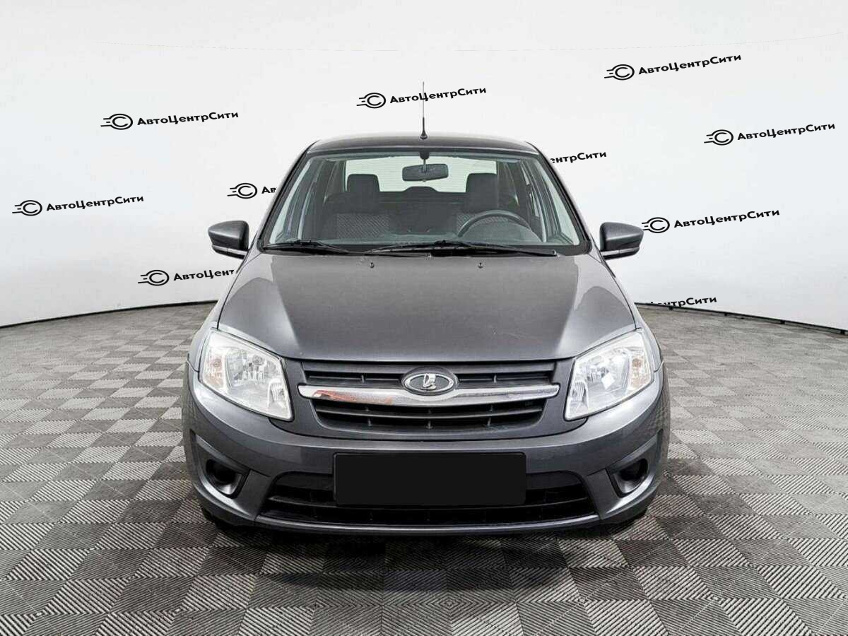 Lada (ВАЗ) Granta с пробегом — 2017 год. Фото: #1