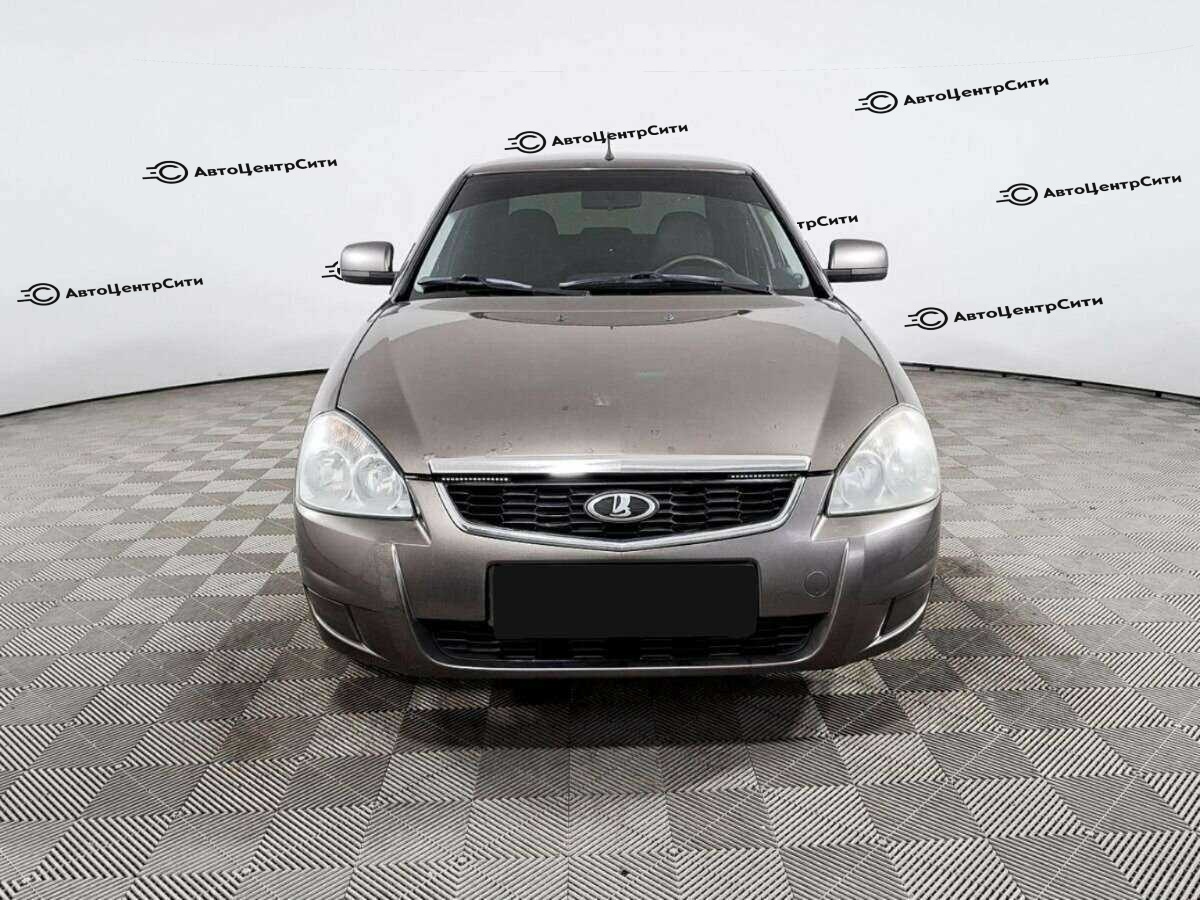 Lada (ВАЗ) Priora с пробегом — 2015 год. Фото: #1