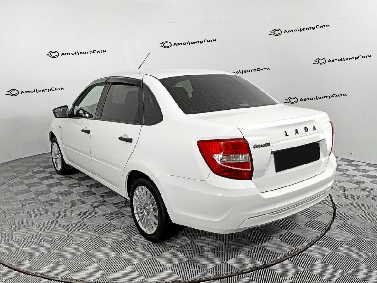 Lada (ВАЗ) Granta с пробегом — 2020 год. Фото: #4