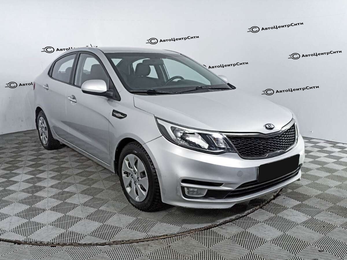 Kia Rio с пробегом — 2015 год. Фото: #2
