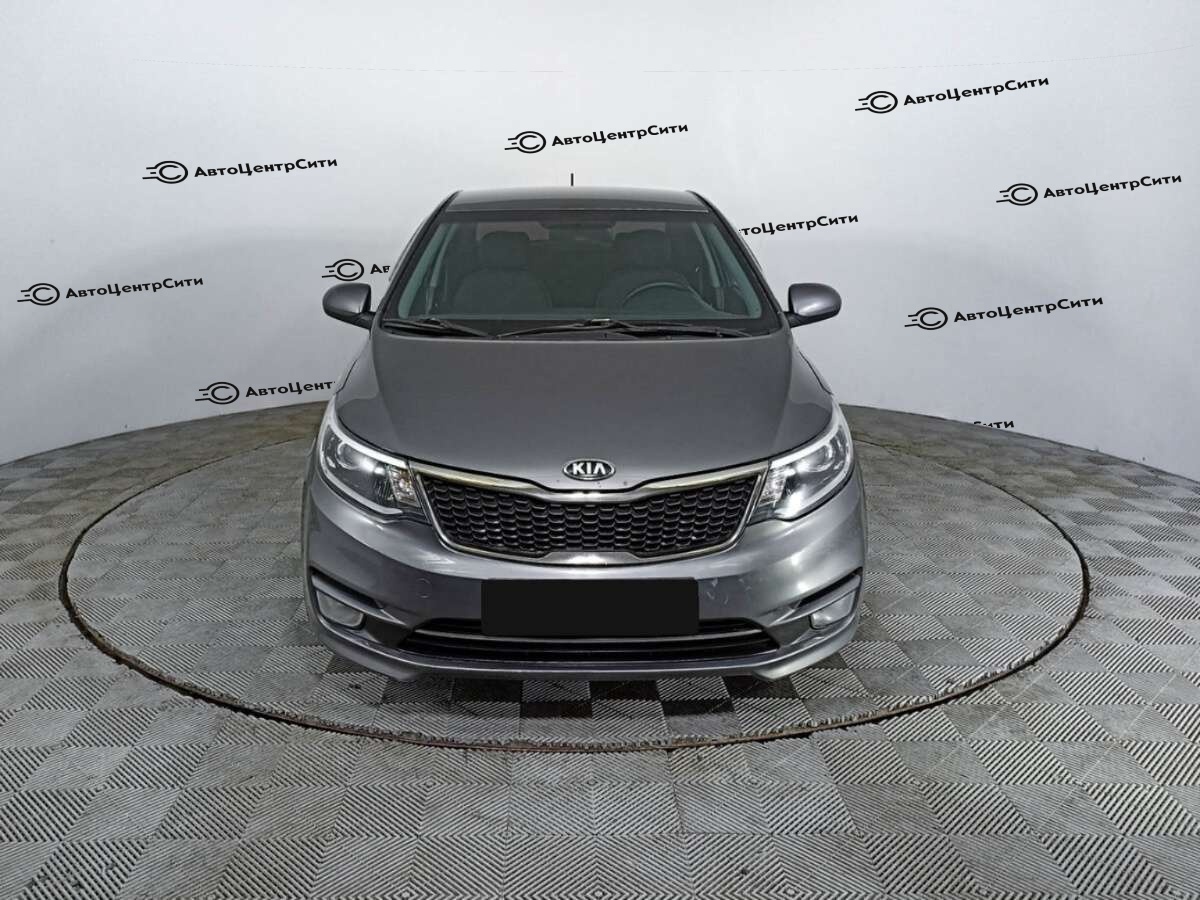 Kia Rio с пробегом — 2016 год. Фото: #1
