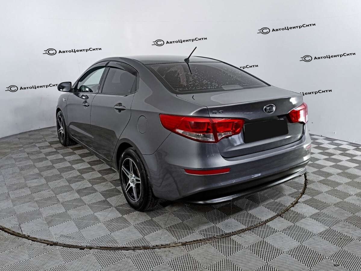 Kia Rio с пробегом — 2016 год. Фото: #4