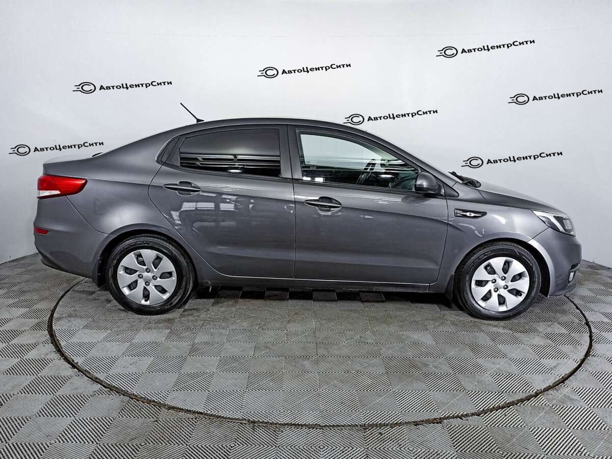 Kia Rio с пробегом — 2015 год. Фото: #3