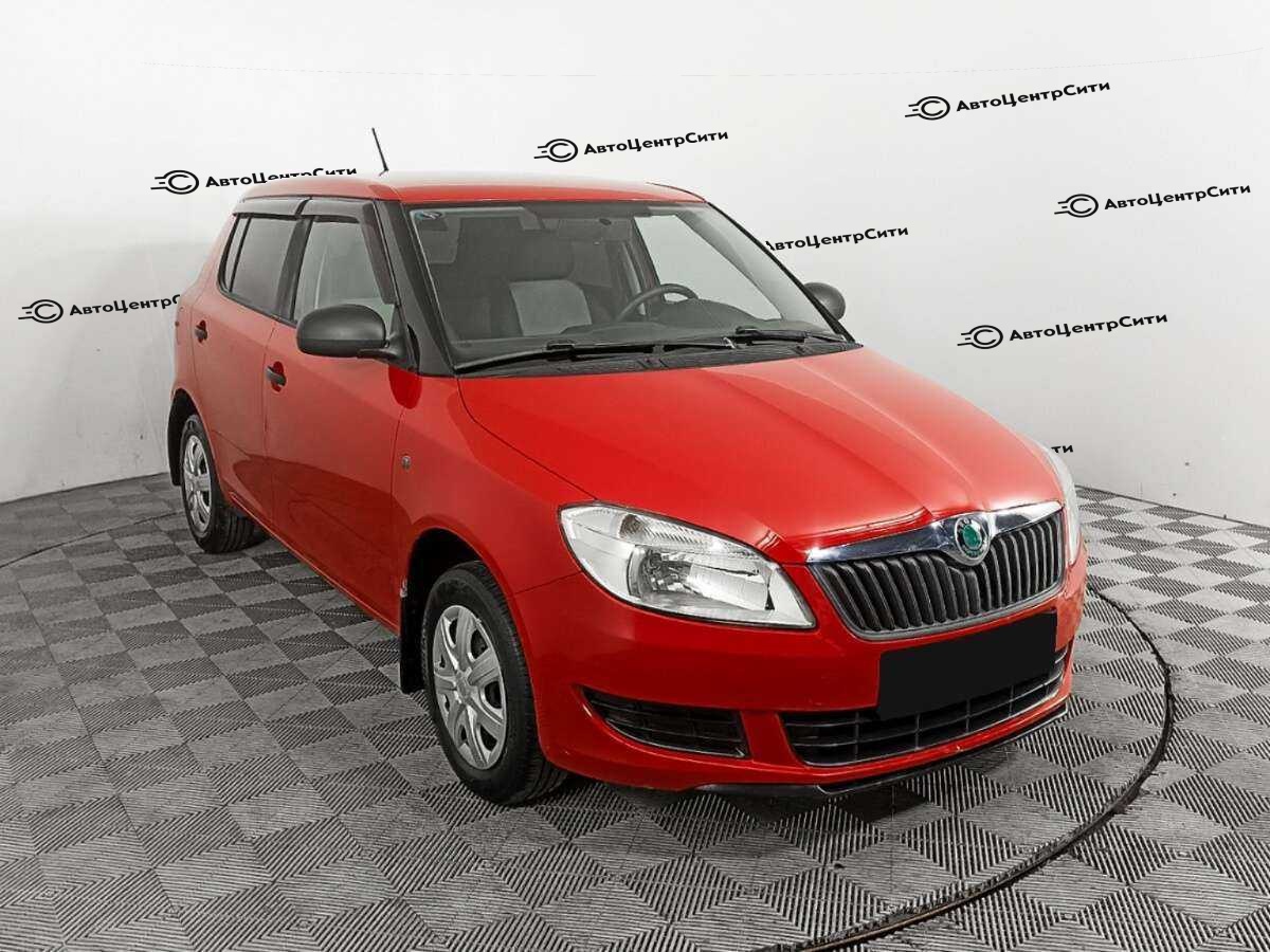 Skoda Fabia с пробегом — 2012 год. Фото: #2