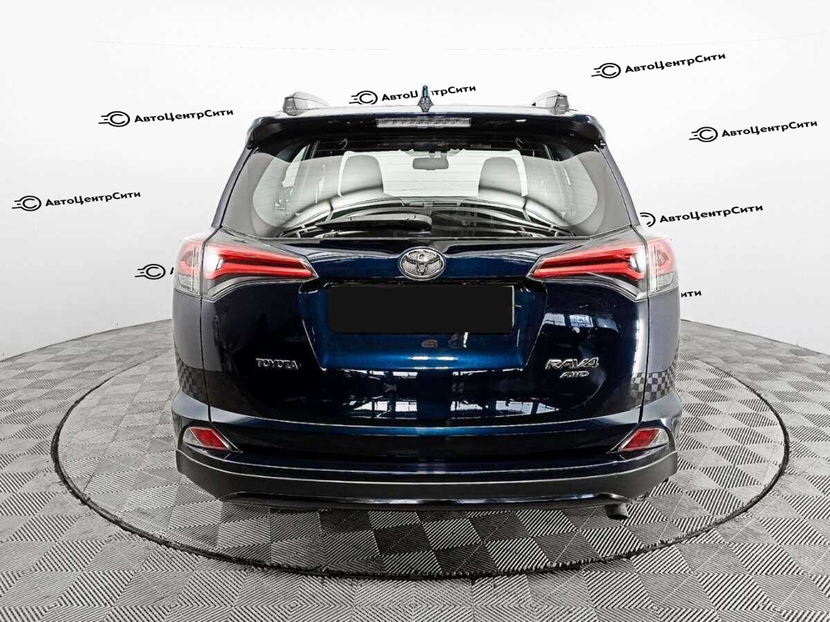 Toyota RAV4 с пробегом — 2019 год. Фото: #5