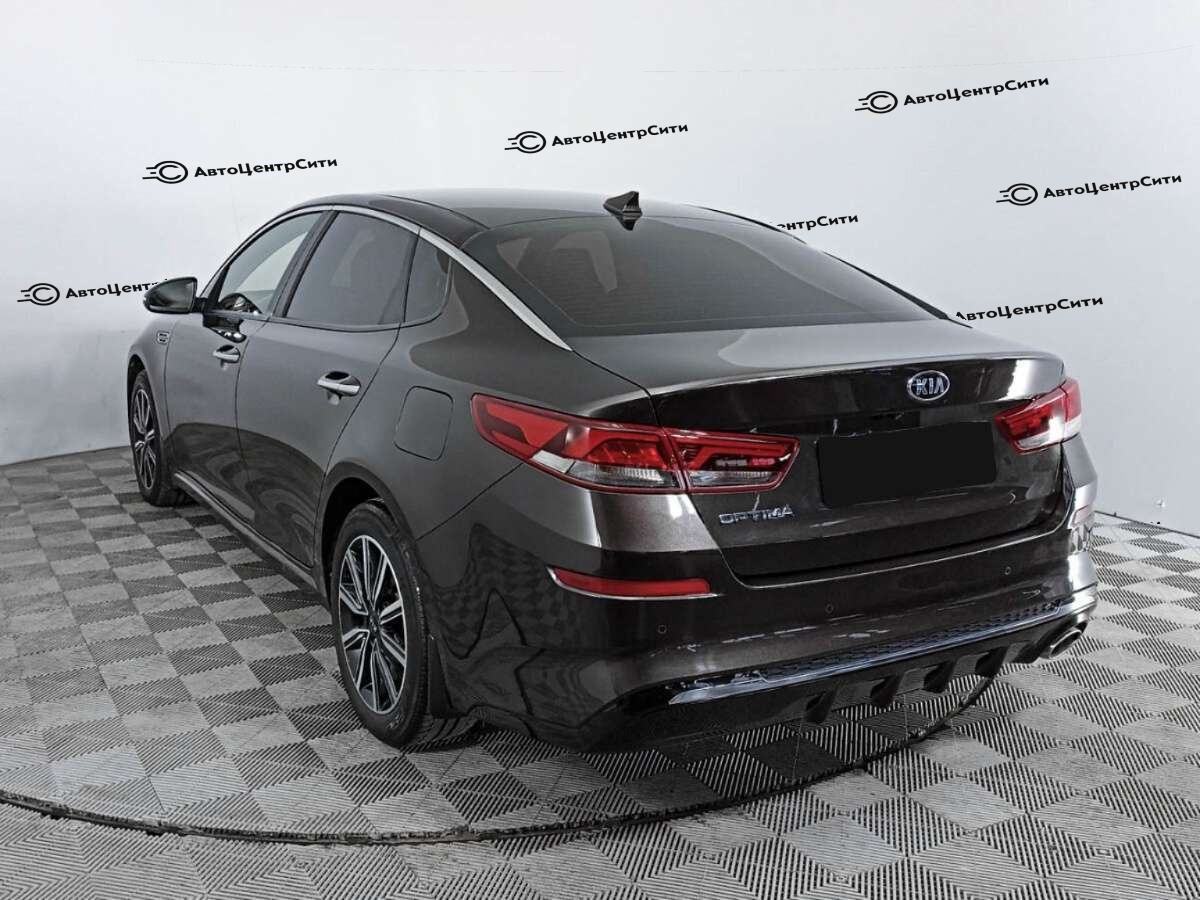 Kia Optima с пробегом — 2018 год. Фото: #6