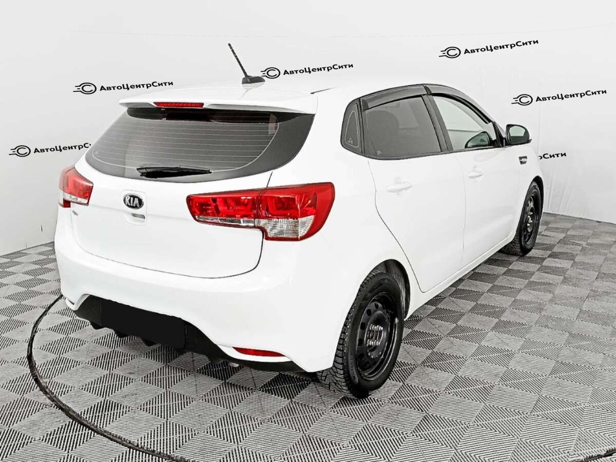 Kia Rio с пробегом — 2017 год. Фото: #4