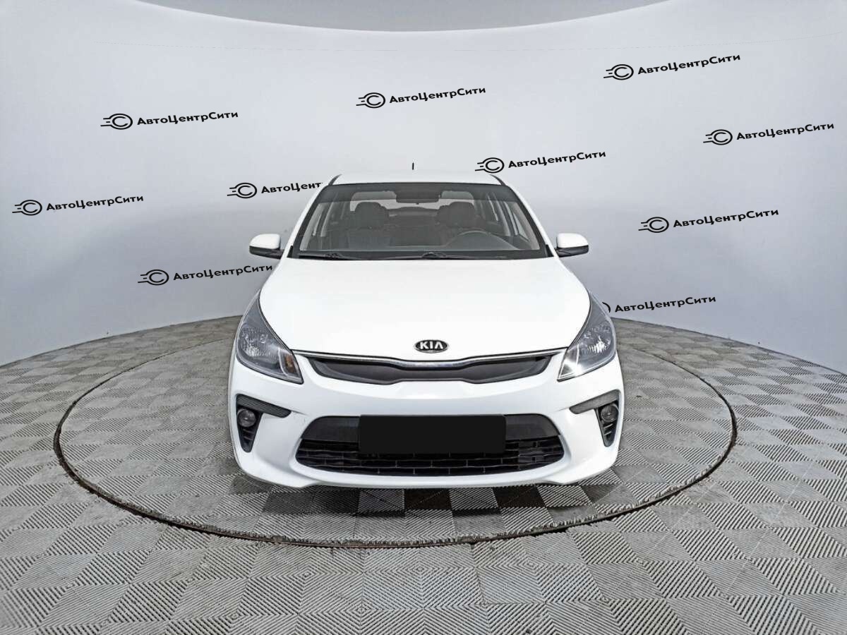 Kia Rio с пробегом — 2018 год. Фото: #1
