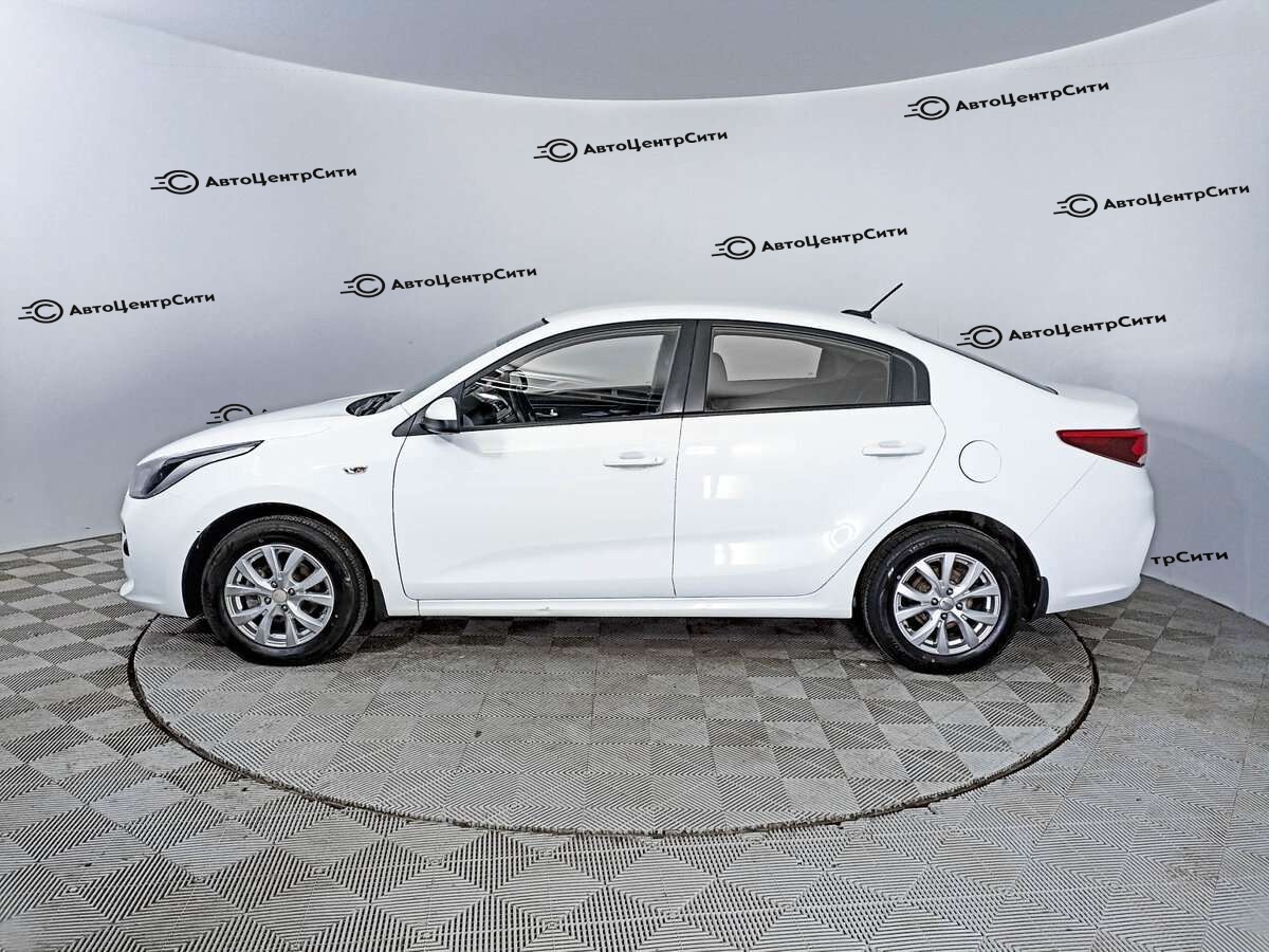 Kia Rio с пробегом — 2018 год. Фото: #7