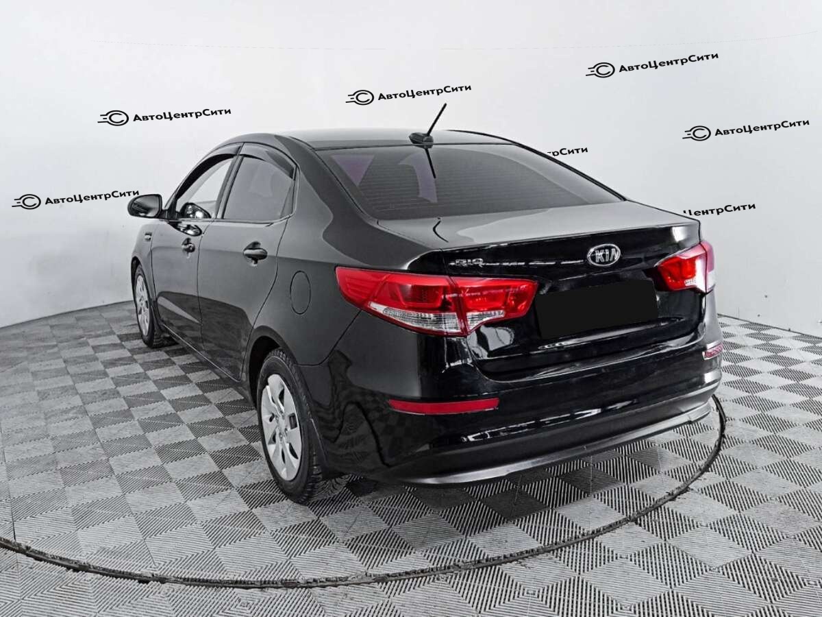 Kia Rio с пробегом — 2017 год. Фото: #5