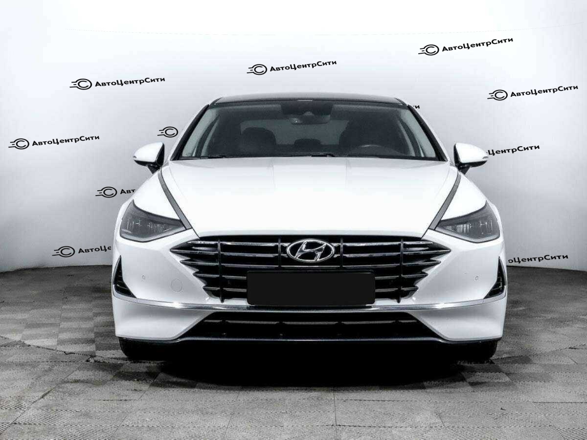 Hyundai Sonata с пробегом — 2021 год. Фото: #1