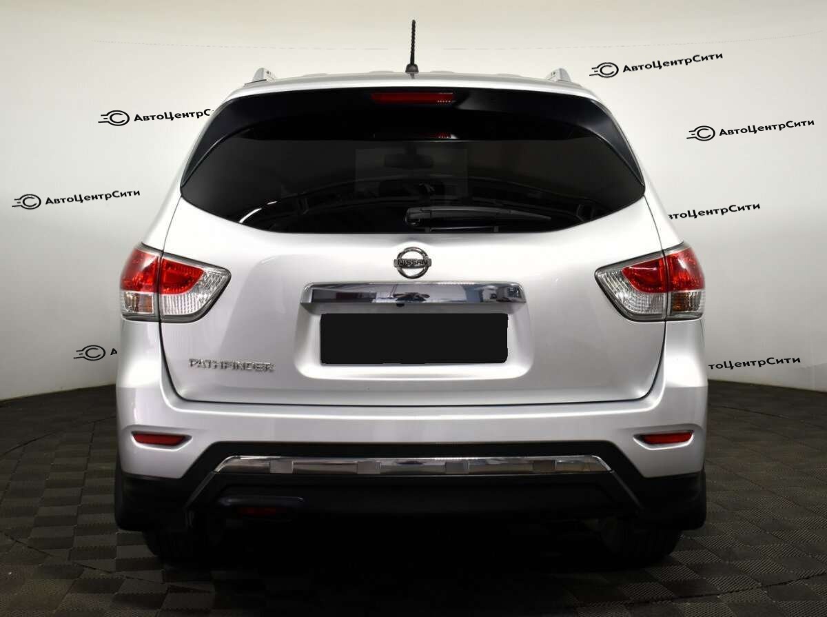 Nissan Pathfinder с пробегом — 2015 год. Фото: #4