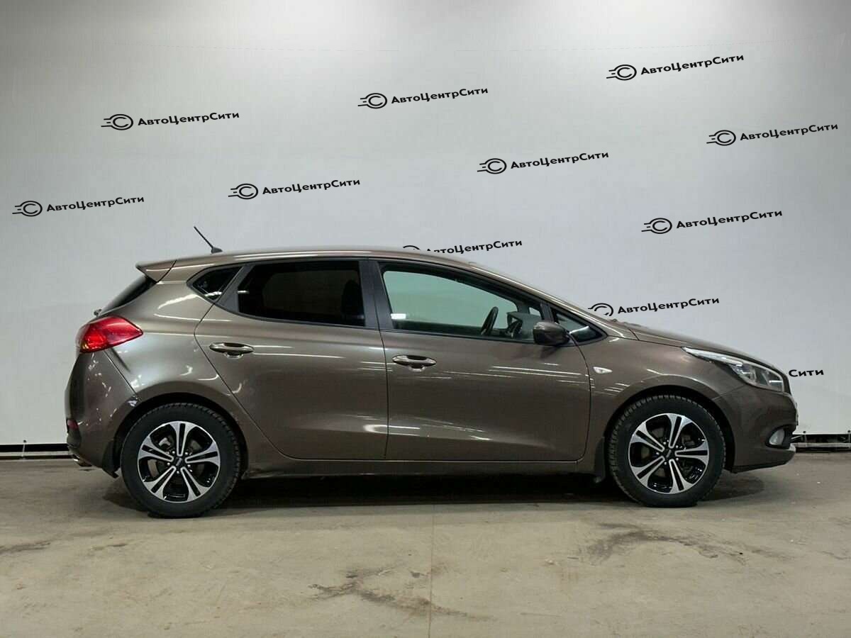 Kia Ceed с пробегом — 2013 год. Фото: #3