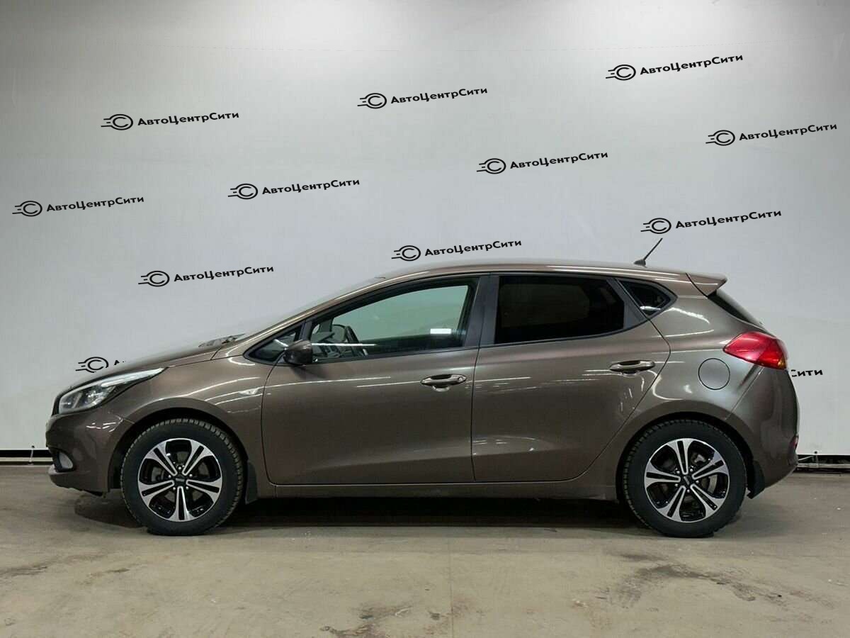 Kia Ceed с пробегом — 2013 год. Фото: #7