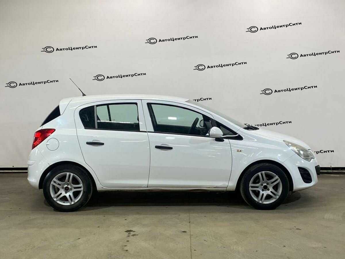 Opel Corsa с пробегом — 2012 год. Фото: #3