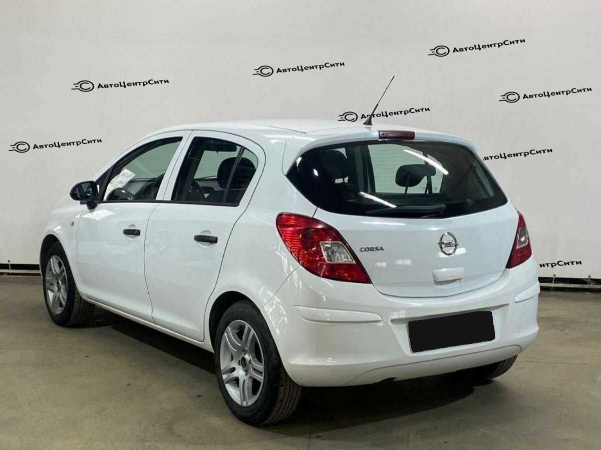 Opel Corsa с пробегом — 2012 год. Фото: #6