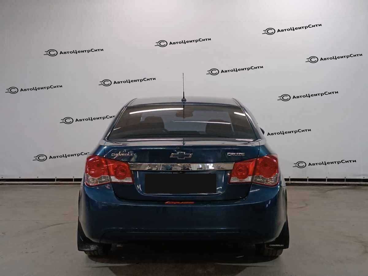 Chevrolet Cruze с пробегом — 2012 год. Фото: #5