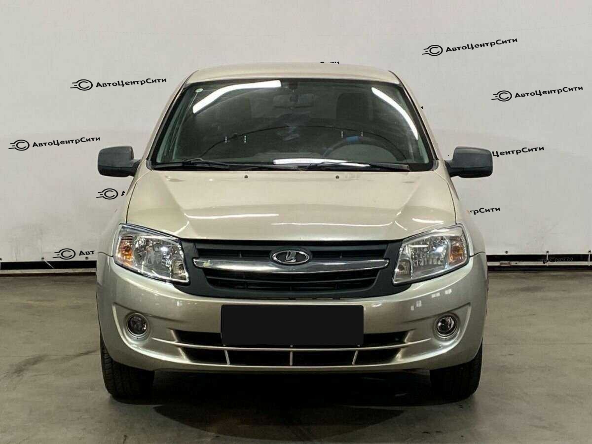 Lada (ВАЗ) Granta с пробегом — 2012 год. Фото: #1