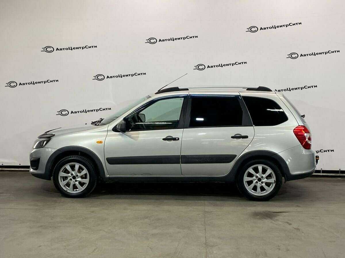 Lada (ВАЗ) Kalina с пробегом — 2015 год. Фото: #7