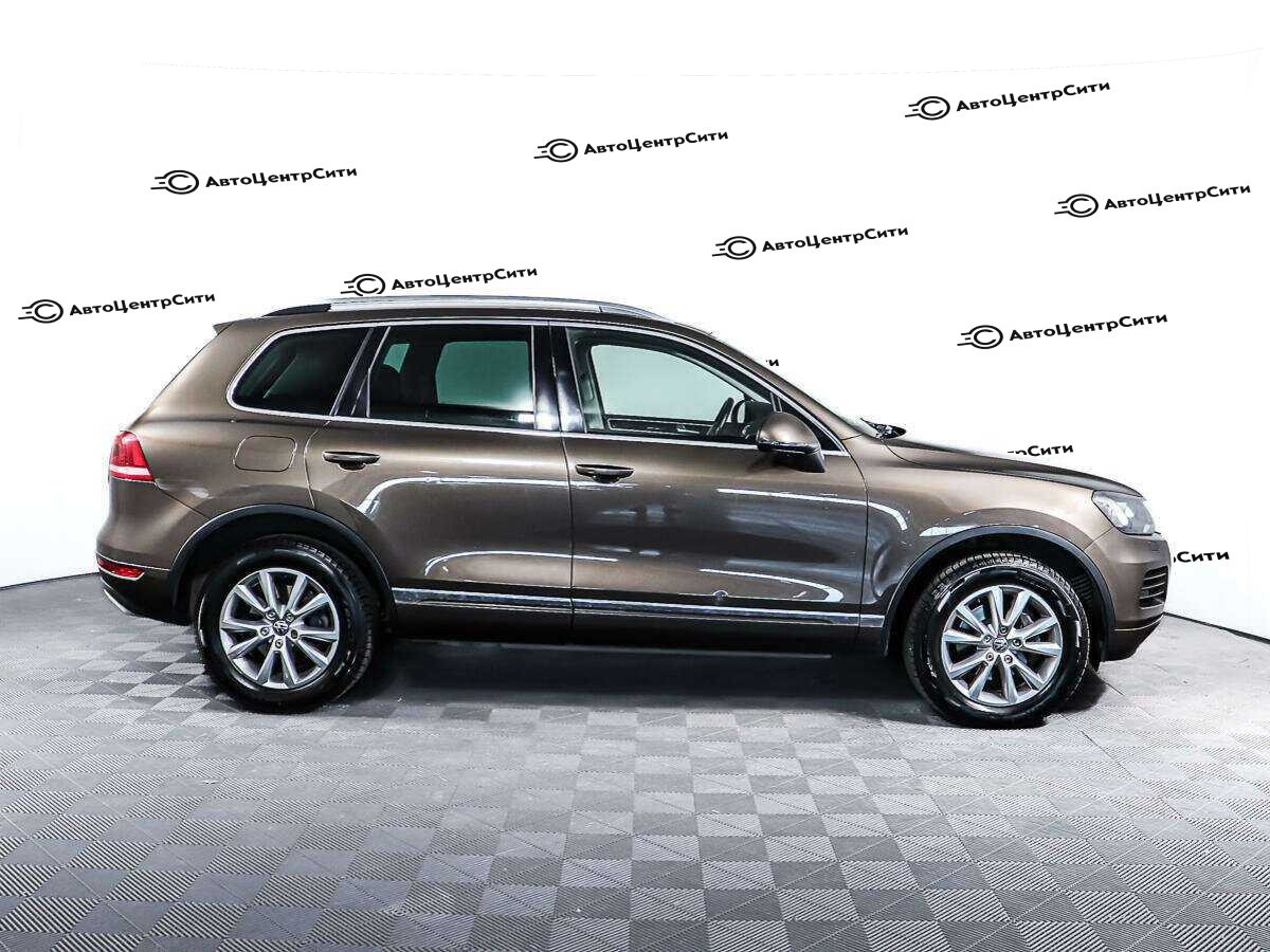 Volkswagen Touareg с пробегом — 2013 год. Фото: #3