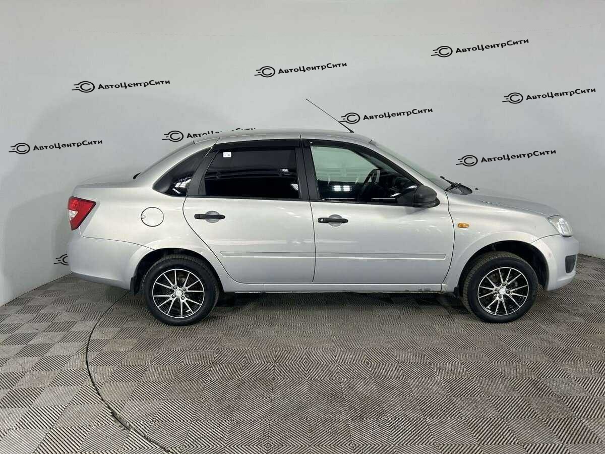 Lada (ВАЗ) Granta с пробегом — 2017 год. Фото: #3