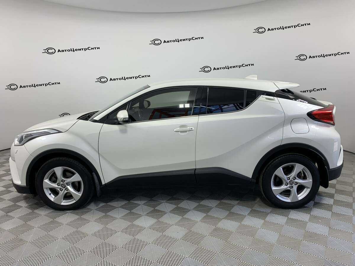Toyota C-HR с пробегом — 2019 год. Фото: #7