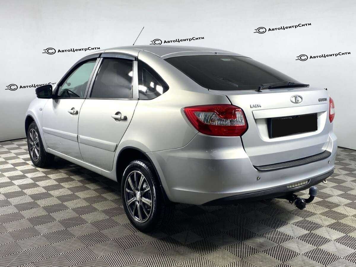 Lada (ВАЗ) Granta с пробегом — 2014 год. Фото: #5