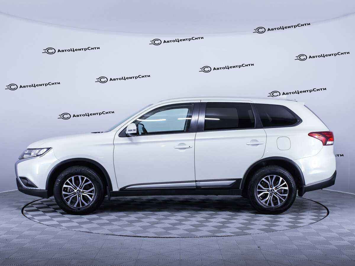 Mitsubishi Outlander с пробегом — 2020 год. Фото: #7