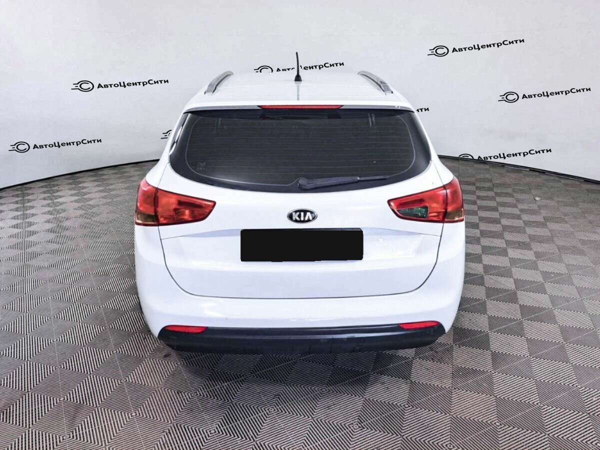 Kia Ceed с пробегом — 2012 год. Фото: #3