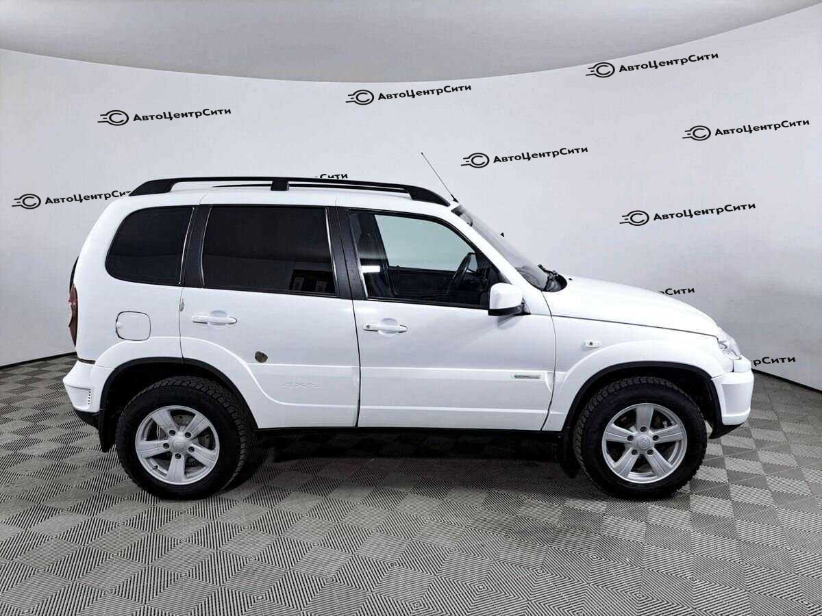 Chevrolet Niva с пробегом — 2013 год. Фото: #3